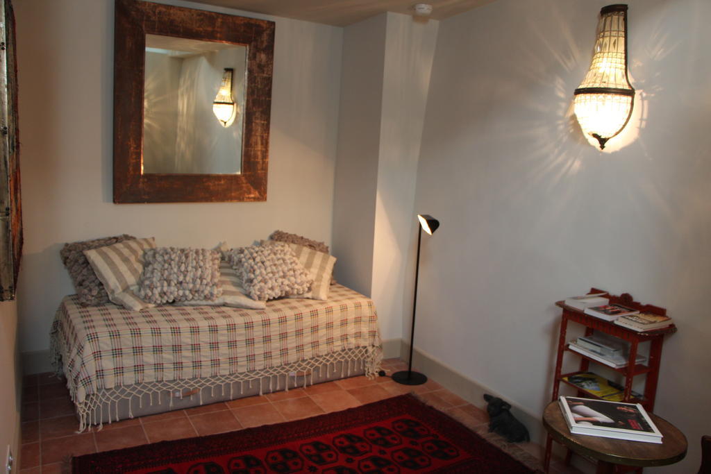 Uzès La Petite Hostellerie المظهر الخارجي الصورة