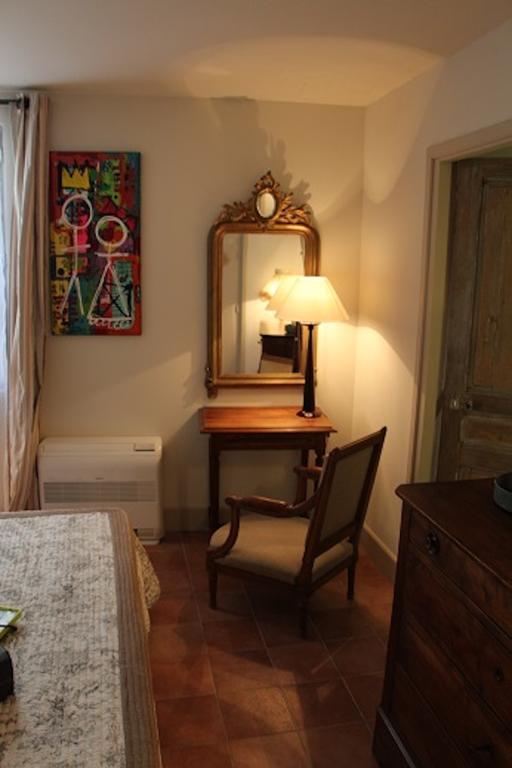 Uzès La Petite Hostellerie المظهر الخارجي الصورة